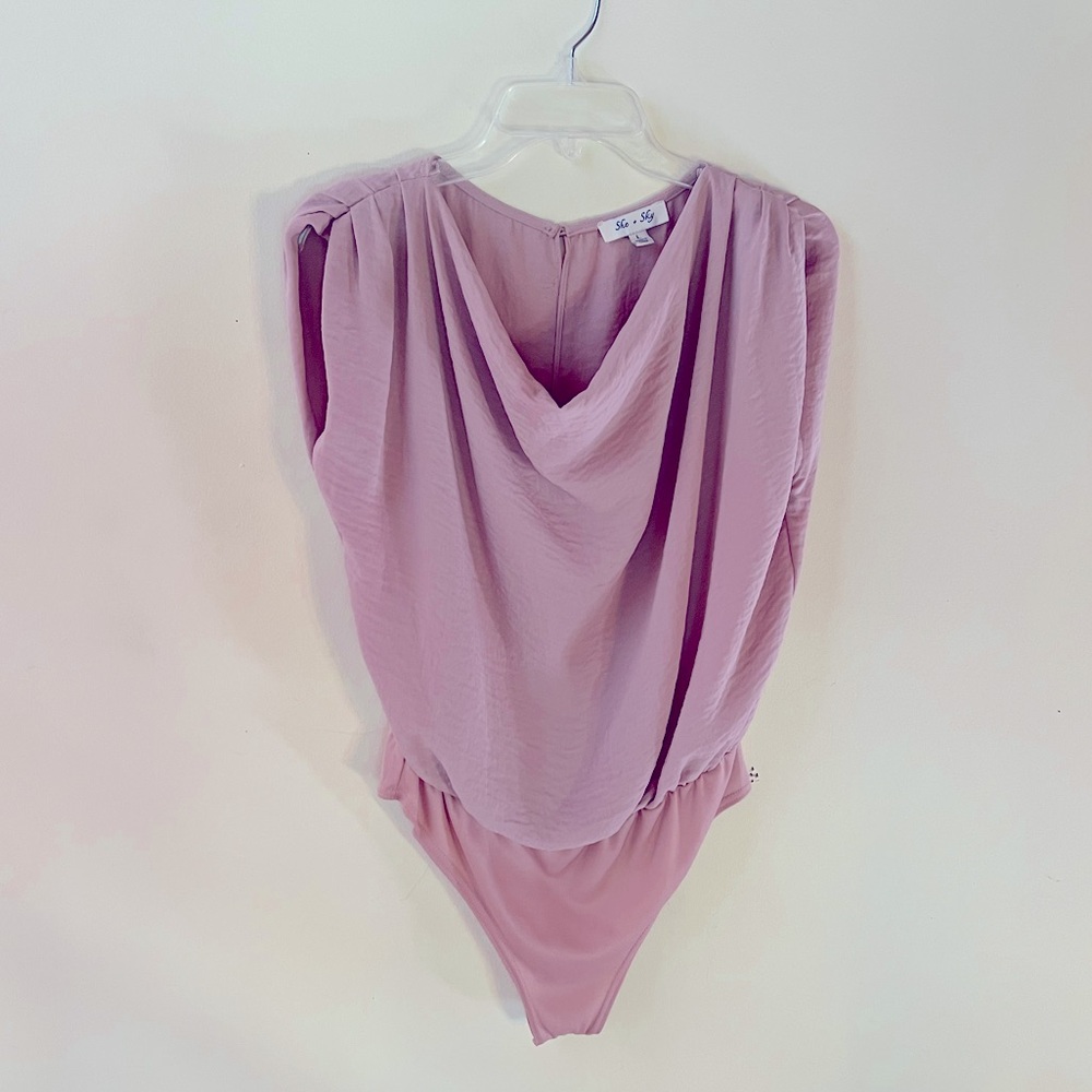 She + Sky Size Large Blush Pink Sleeveless Women’s Body Suit